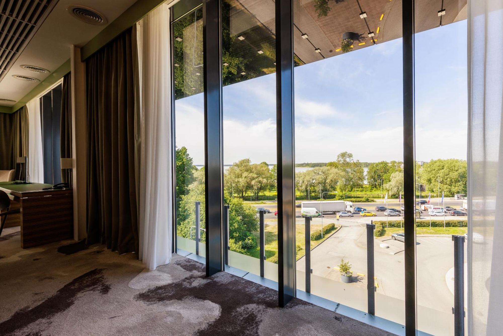 Mercure Reval